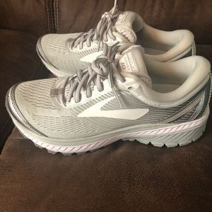 Brooks Ghost 10